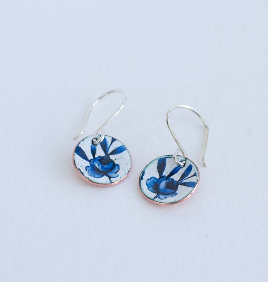Blue and white rose earrings