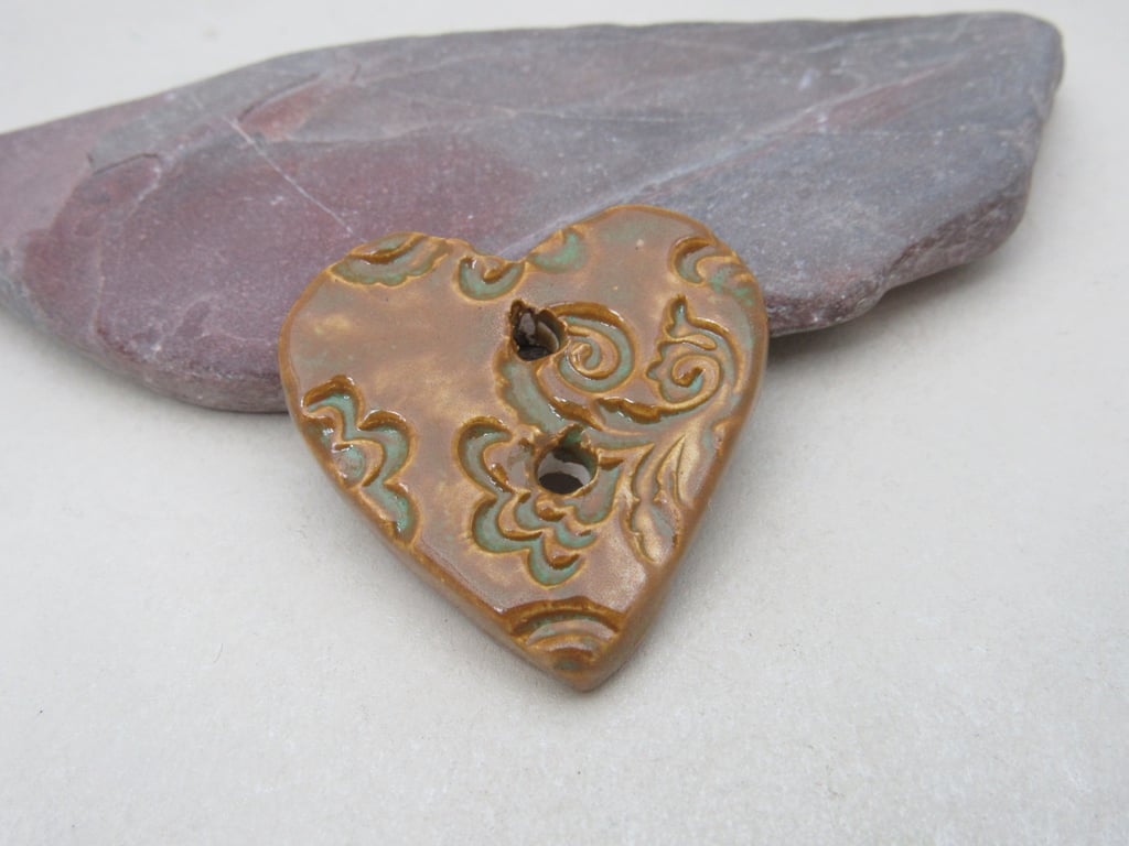 Medium Grassland Green Brown Brocade Texture Heart Shaped Ceramic Button