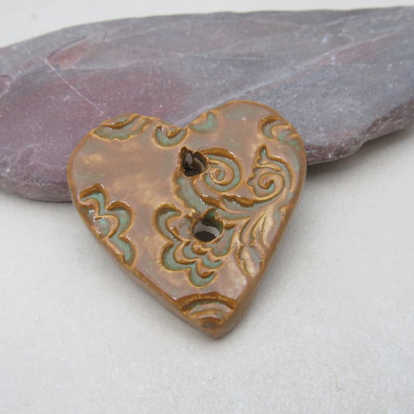 Medium Grassland Green Brown Brocade Texture Heart Shaped Ceramic Button