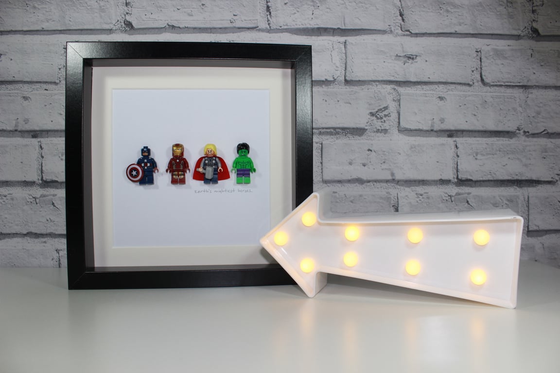 THE AVENGERS - FRAMED MINIFIGURES - HULK, THOR, IRON MAN, CAPTAIN AMERICA