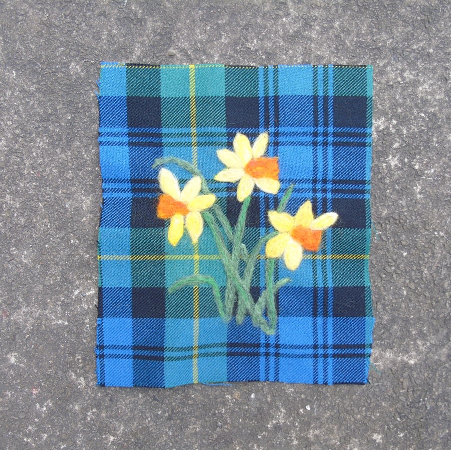 Daffodil picture, wool art picture , wool tartan fabric, needle felted floral ar