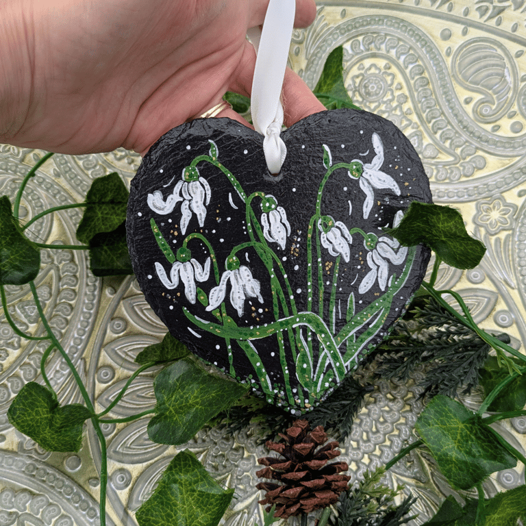 Snowdrop hand-painted slate heart Christmas decoration
