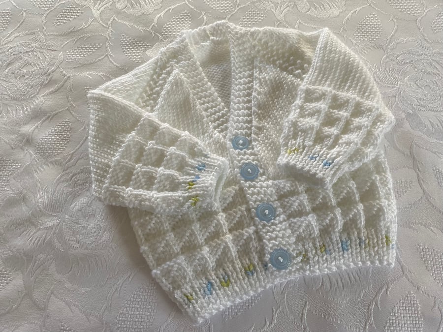 Hand knitted Baby  Cardigan to fit 0 - 3 month approx 16 inch chest