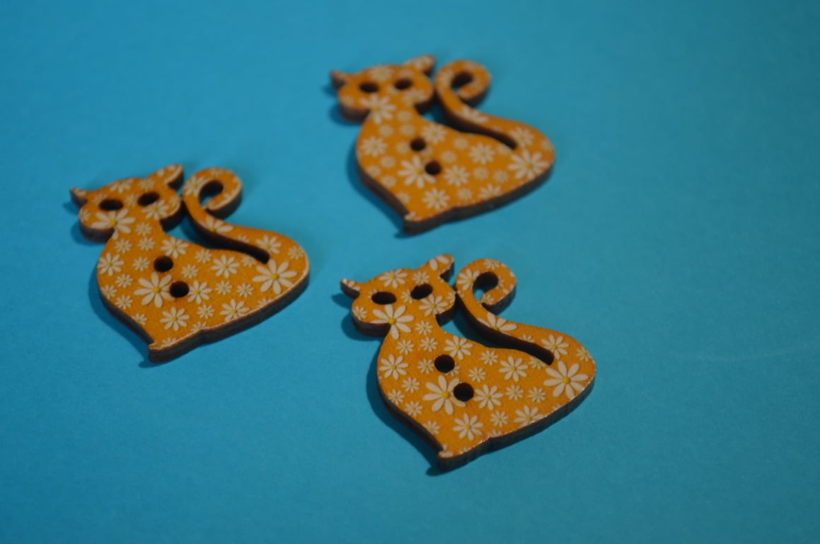 Wooden Cat Buttons Yellow Flower 3pk 30x25mm Kitty Pussy Kitten (CT11)