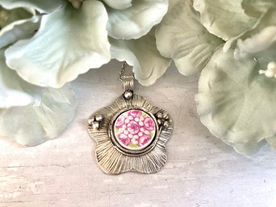 Broken China Flower Pendant Necklace - Pink Rose Pattern - Boho Style