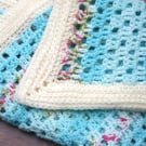 Vintage-style blossom blanket - Crocheted baby blanket -  Filet baby blanket.
