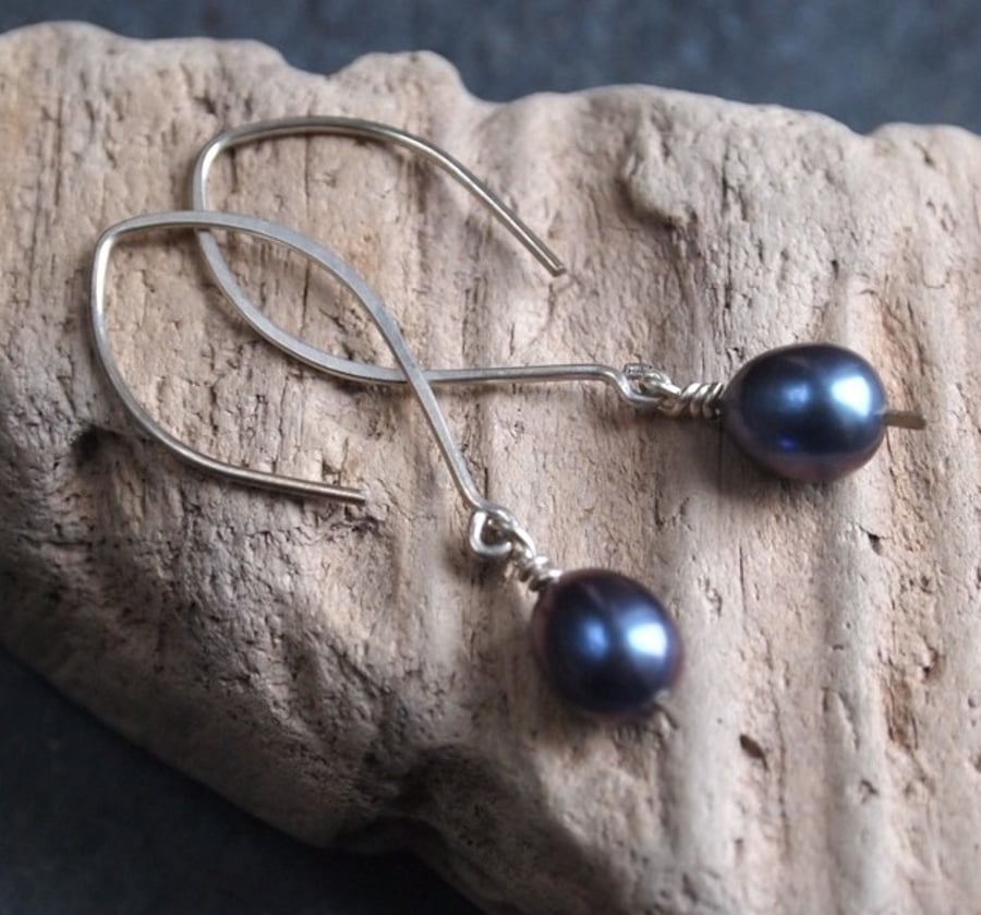 Sterling silver earrings, drop earrings with freshwater peacock pearl