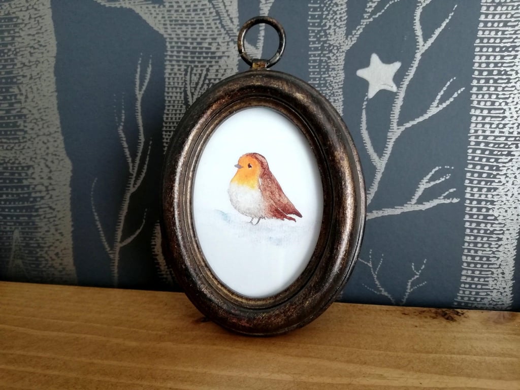 Small Framed Robin Print, Vintage Effect Frame