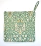 Pot Holder William Morris Green Snakeshead Grab Mat Kitchen Chefs Pad Floral - Image 1