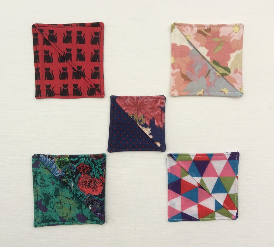 Square, fabric bookmarks, over the corner bookmarks