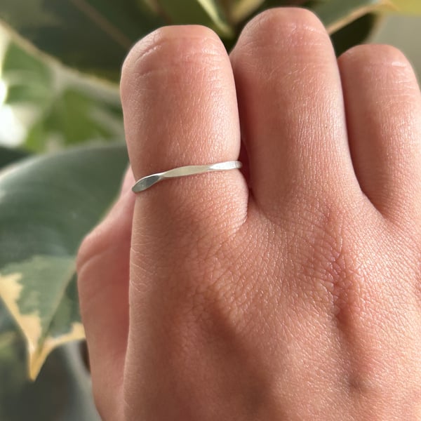 Silver faceted Ring - Sterling silver 925 - Minimalist Band Jewellery