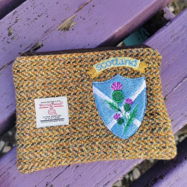 Small Harris Tweed zip. Topped case with embroidered Scottish shield 