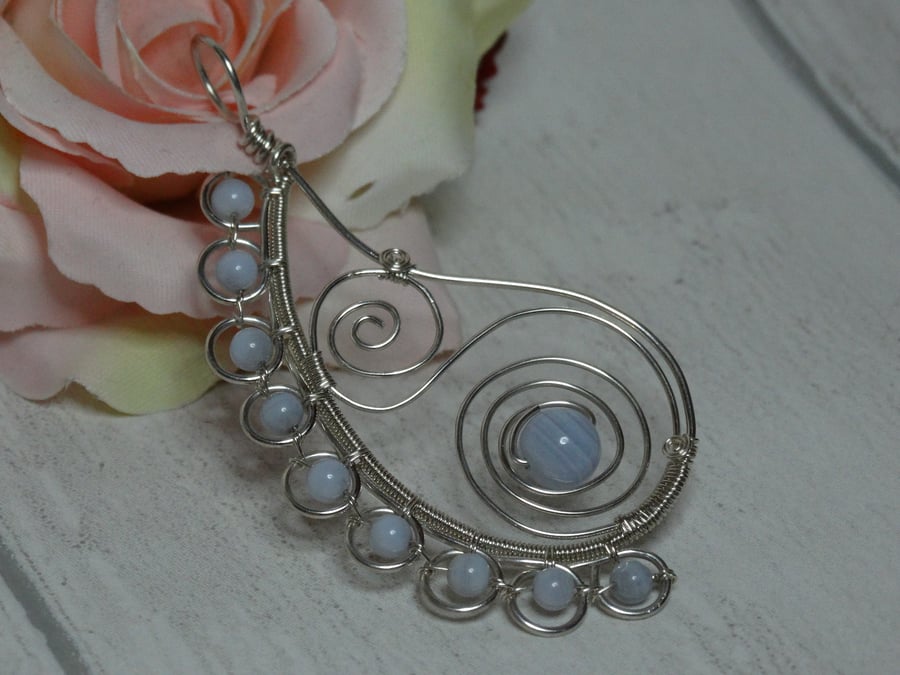 Blue lace agate throat chakra pendant amulet