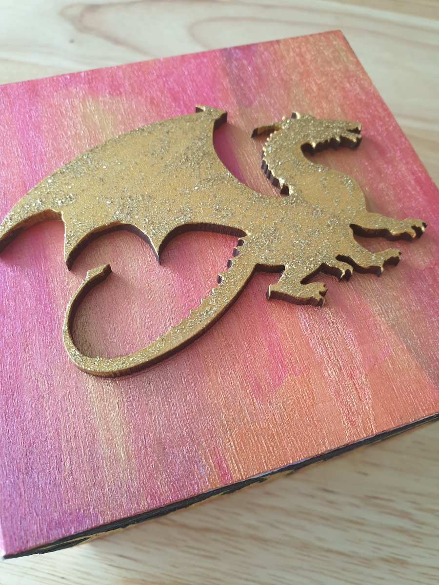 Small wooden dragon box