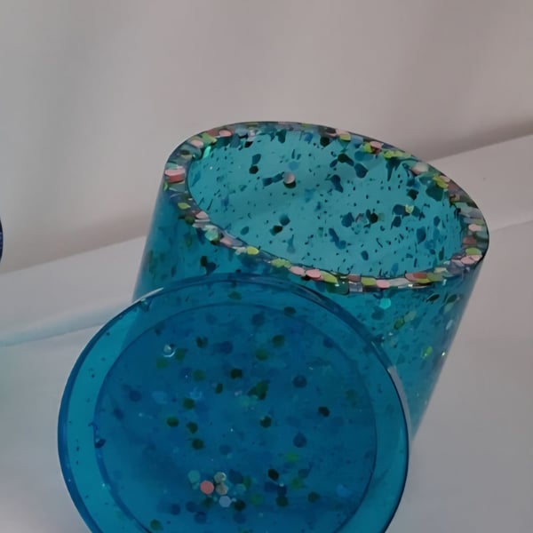 Handmade blue glitter epoxy resin decorative pot with lid.