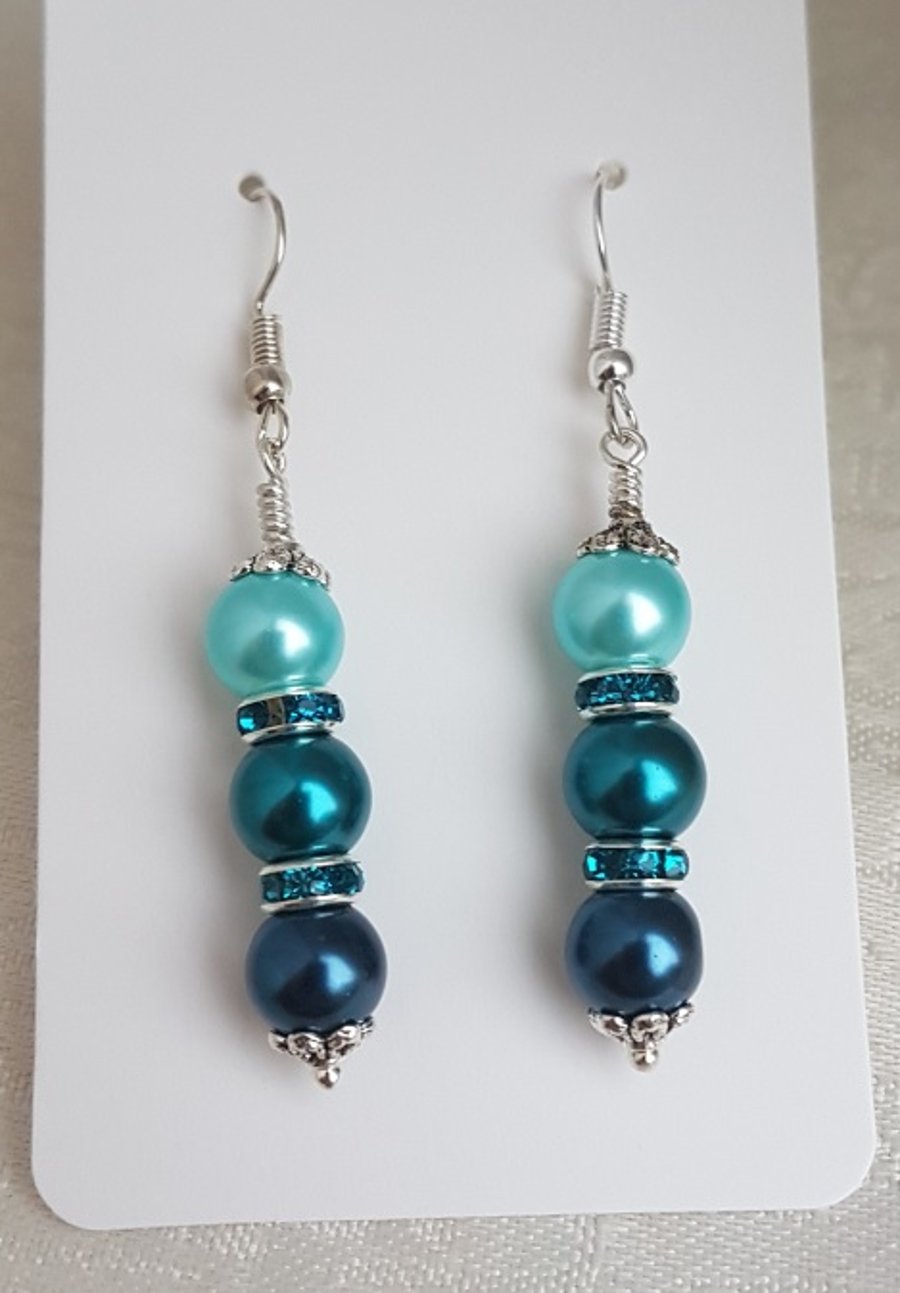 Gorgeous Peacock Green Earrings - Silver tones