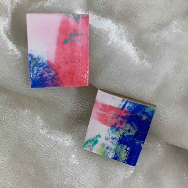 Stainless steel post earrings 