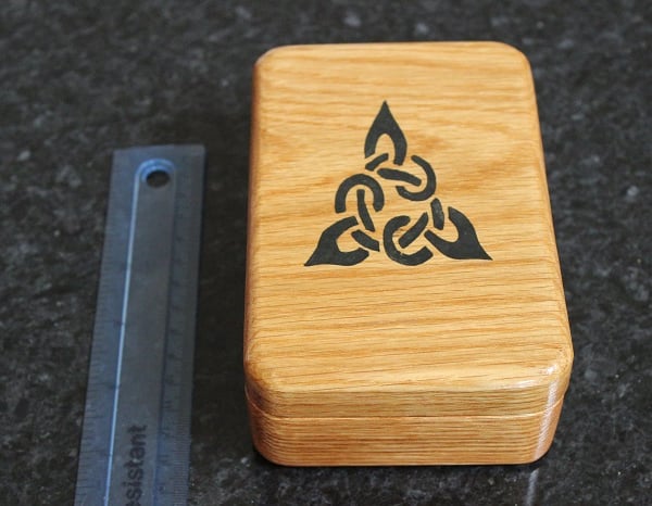 'Celtic Knot' Oak Inlaid Jewellery - Trinket Box (WBI11)