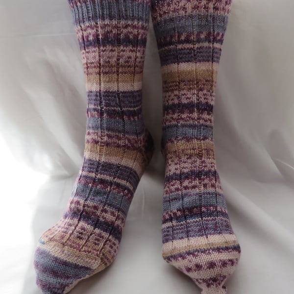 Hand-cranked Knitted Ribbed Wool Socks Size 8 to 9