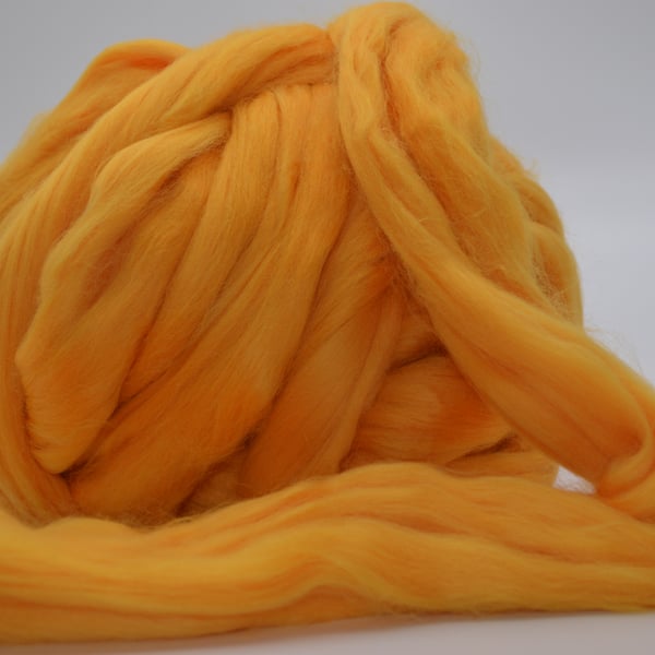 Acrylic top fibre Marigold