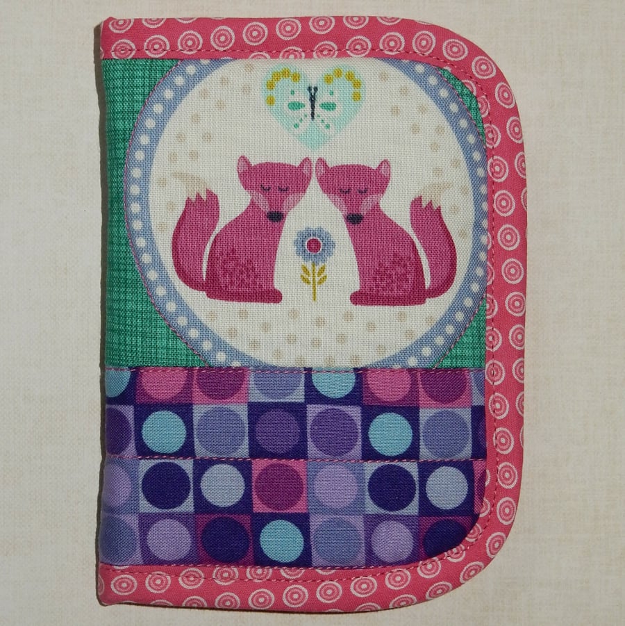 Needle case - Cute foxes and birds