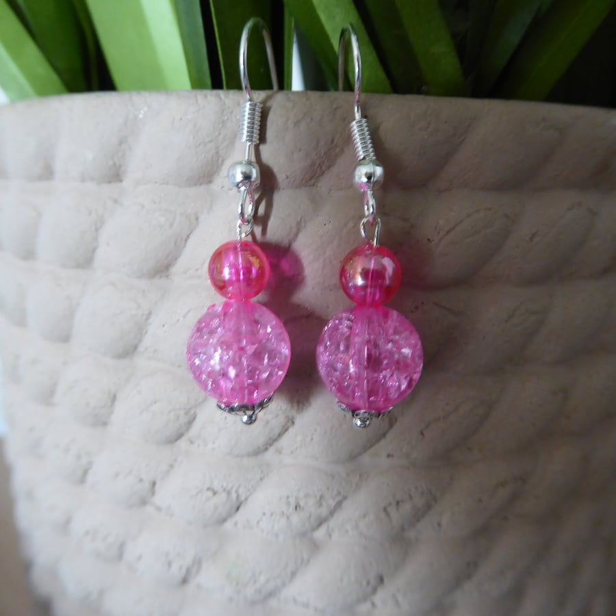 BRIGHT PINK CRACKLE BEADED EARRINGS GOLD PLATED HOOK 3.5cm drop dangle