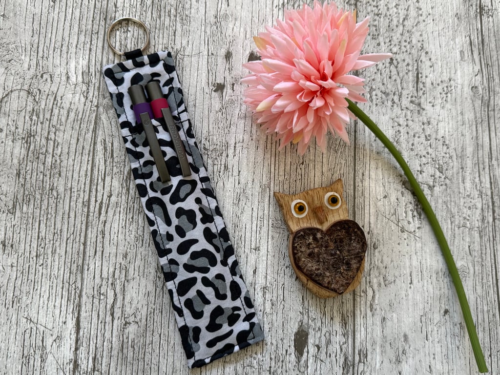Leopard Print Lanyard Pen Holder Teacher Pen Holder Nurse Pen Holder Hands Free 
