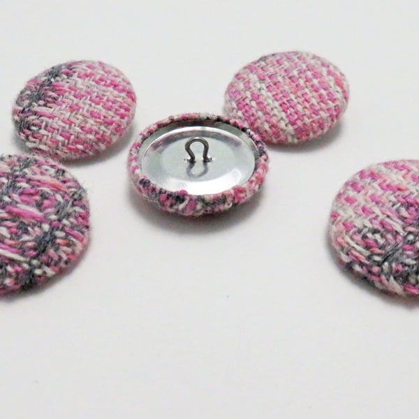 Pink Buttons 