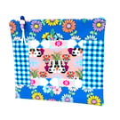 Handmade Quilted Patchwork Zipper Pouch with China Dogs Pattern