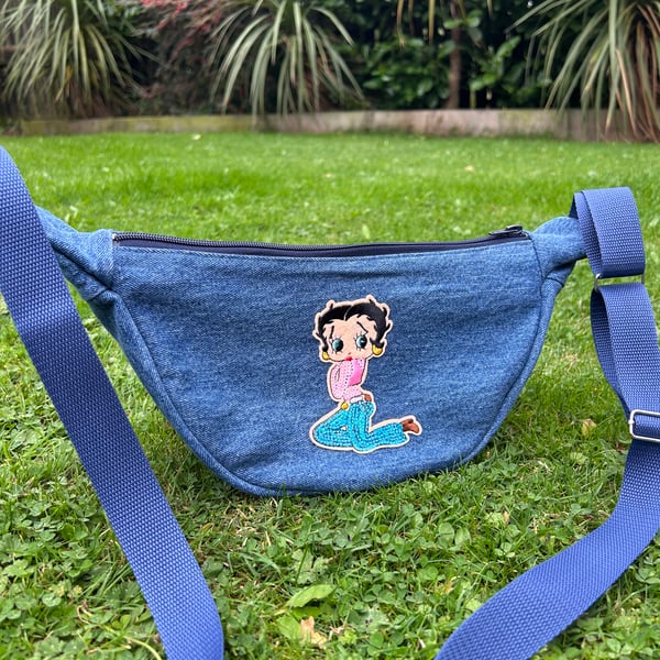 Betty boop cross body bag 