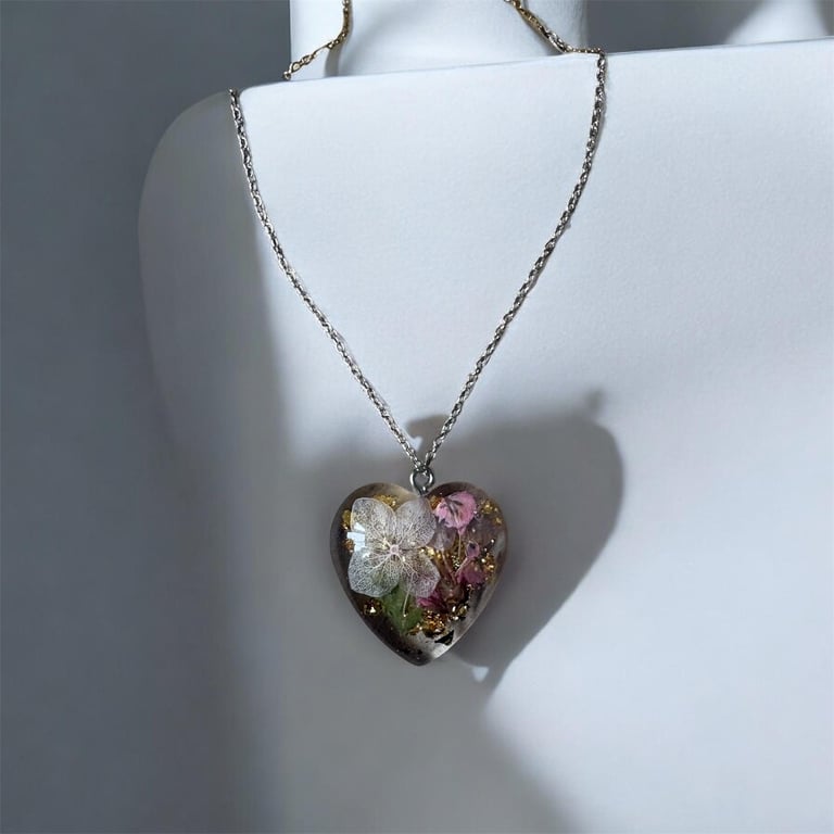 Handmade Resin Heart Necklace with Real Dried Flowers Floral Pendant