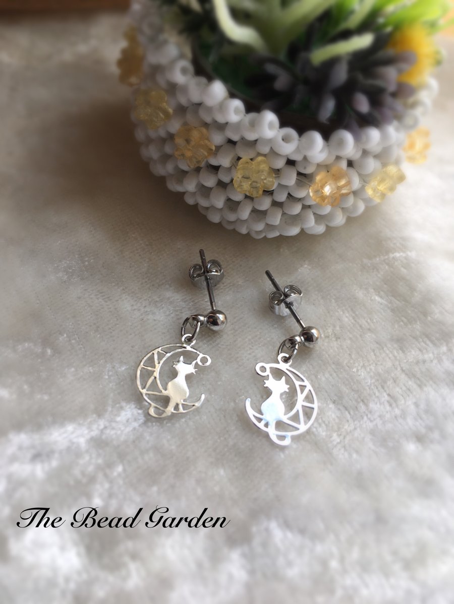 Cat and Moon Earrings 