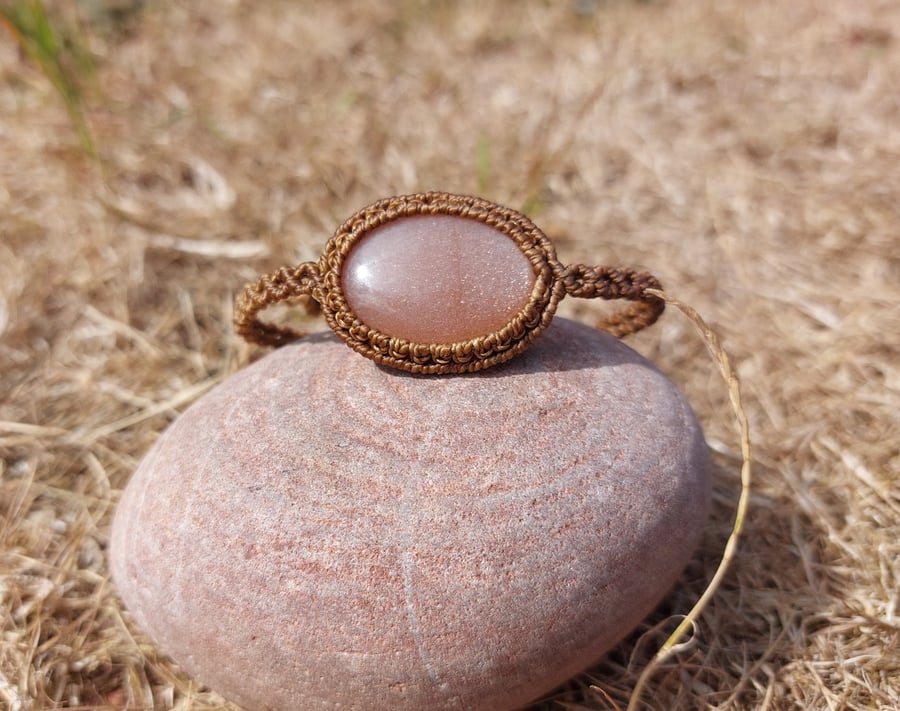 Peach Moonstone Macrame Bracelet 