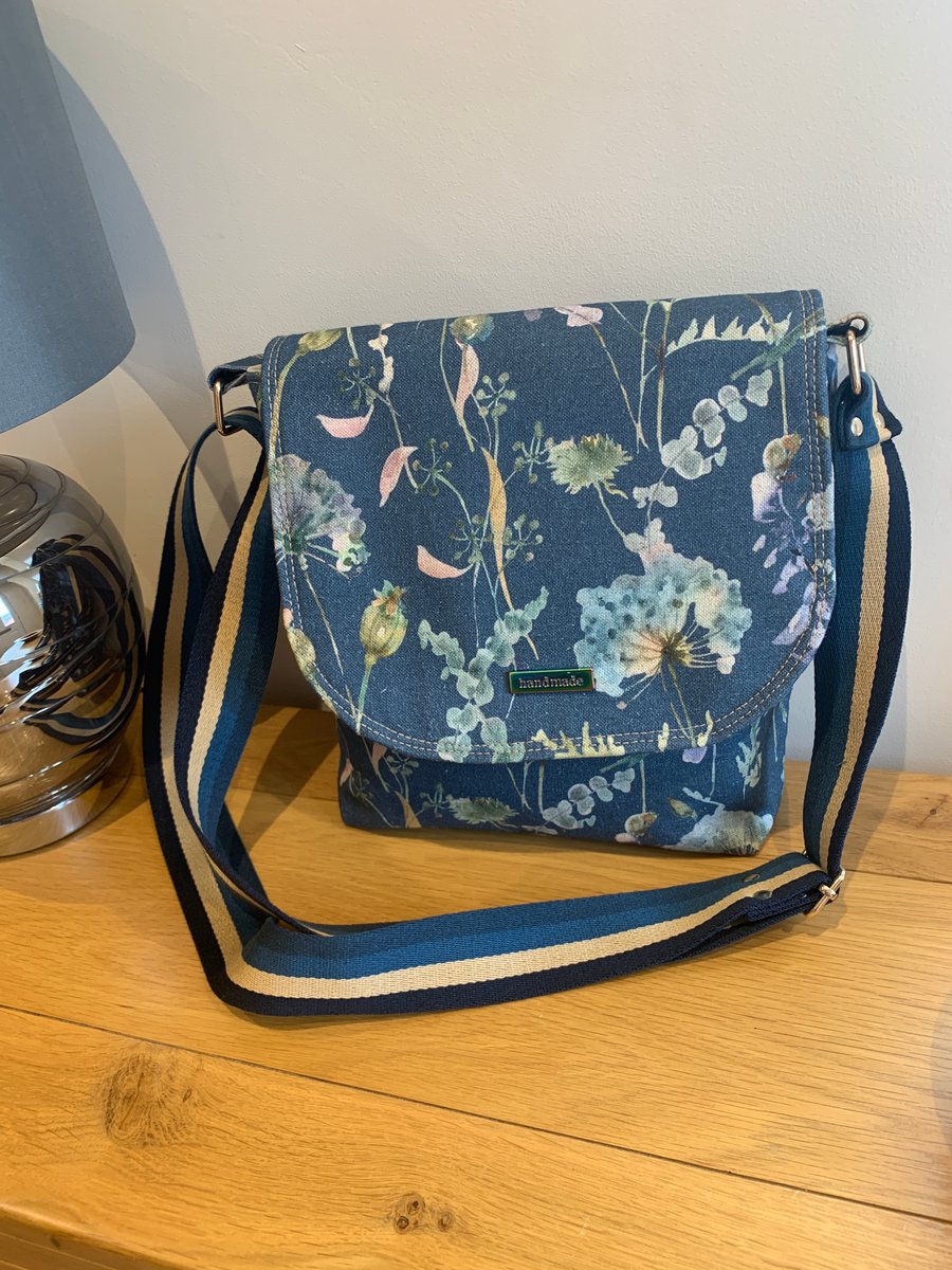 Messenger bag in Hedgerow flower pattern fabric 
