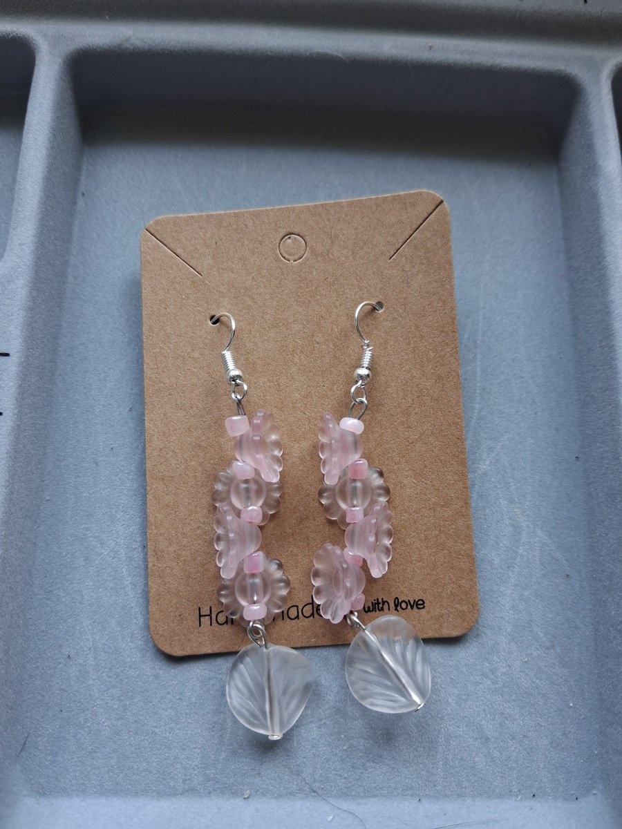 flower beads dangle earring with leaf bead at end
