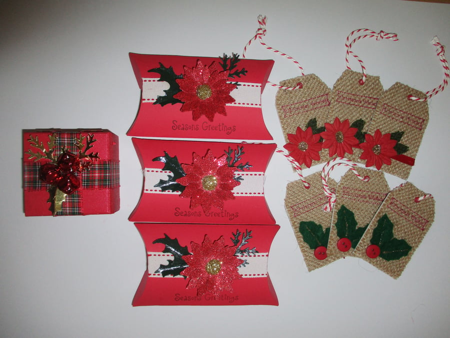 Christmas Gift Packaging Bundle - 10 Pieces - Gift boxes - Tags - Floral