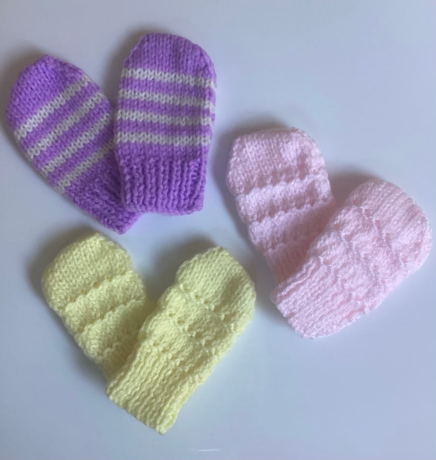 Baby mittens pack of three pairs 0-3 months 
