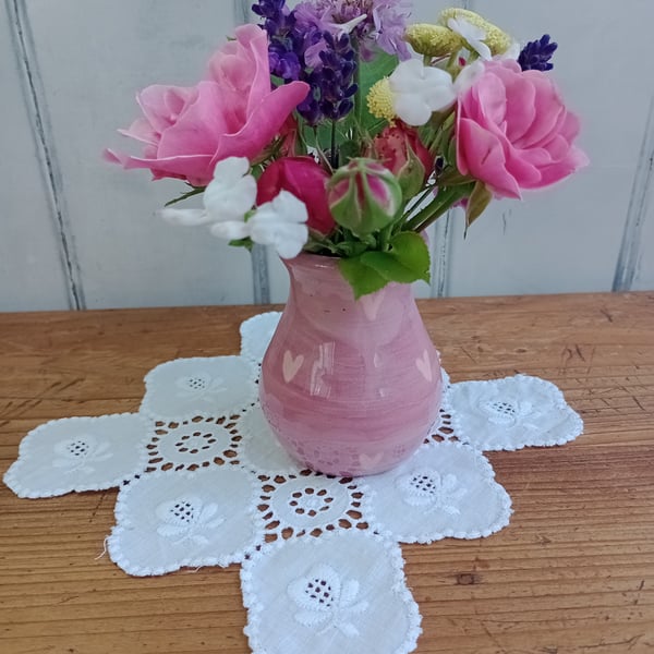 Pink posy vase with pale pink heart design
