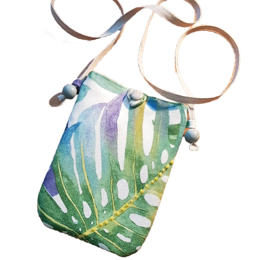 Crossbody bag: large leaf design with bead detail