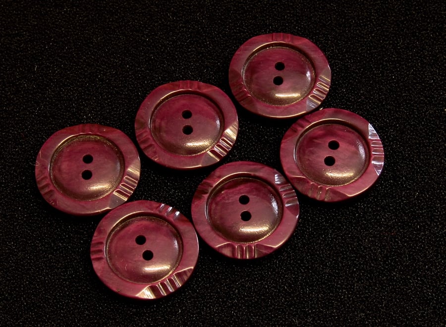 Vintage Buttons: Art Deco-esque Deep Maroon 6x 16mm