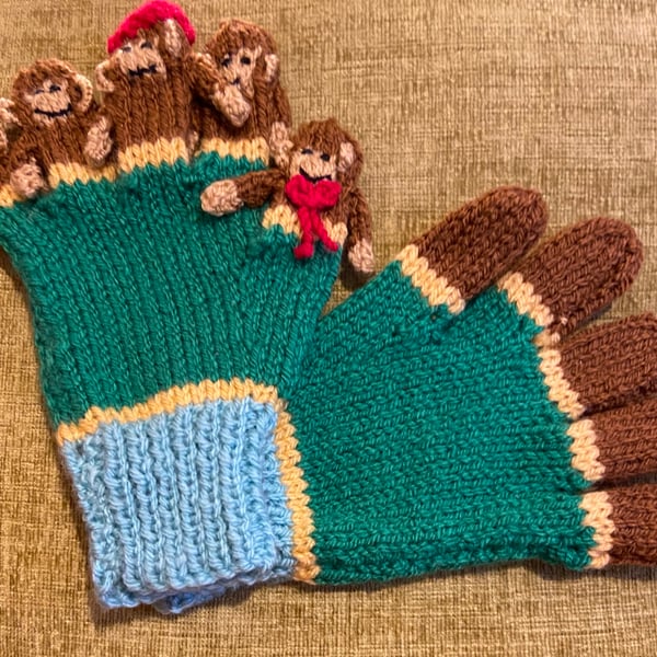 Five  Little Monkeys. novelty gloves for 2 to 3 year old