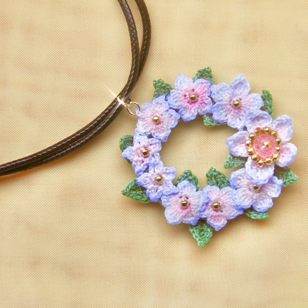 Microcrochet Blue Florals Pendant 