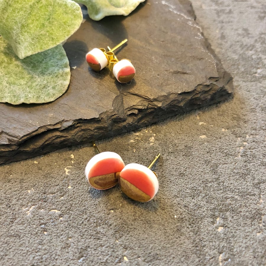 Ceramic button earrings - Coral duo