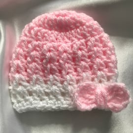 Premie crochet baby hats, baby wear, tiny baby. NICU baby hospital hats