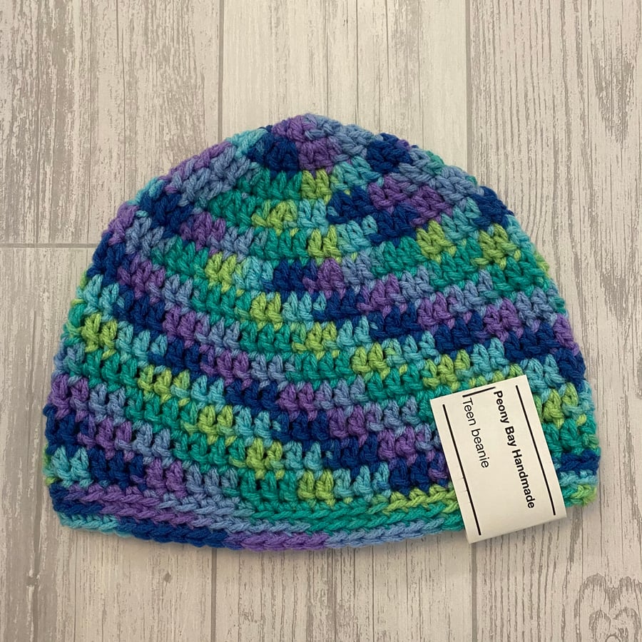 Multicolour beanie, teen size