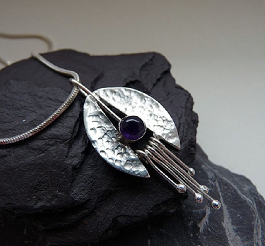 Sterling Sliver Pendant with Amethyst A7