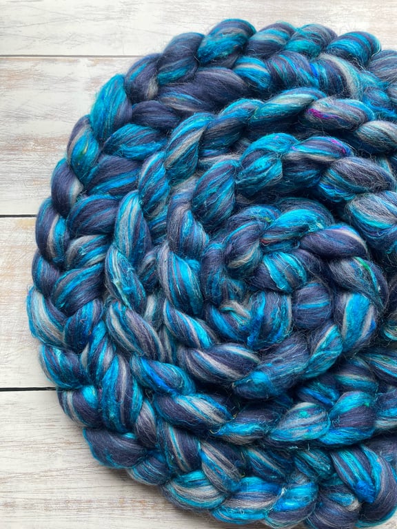 Recycled wool sari silk blend spinning fibre 100g   River of blue 