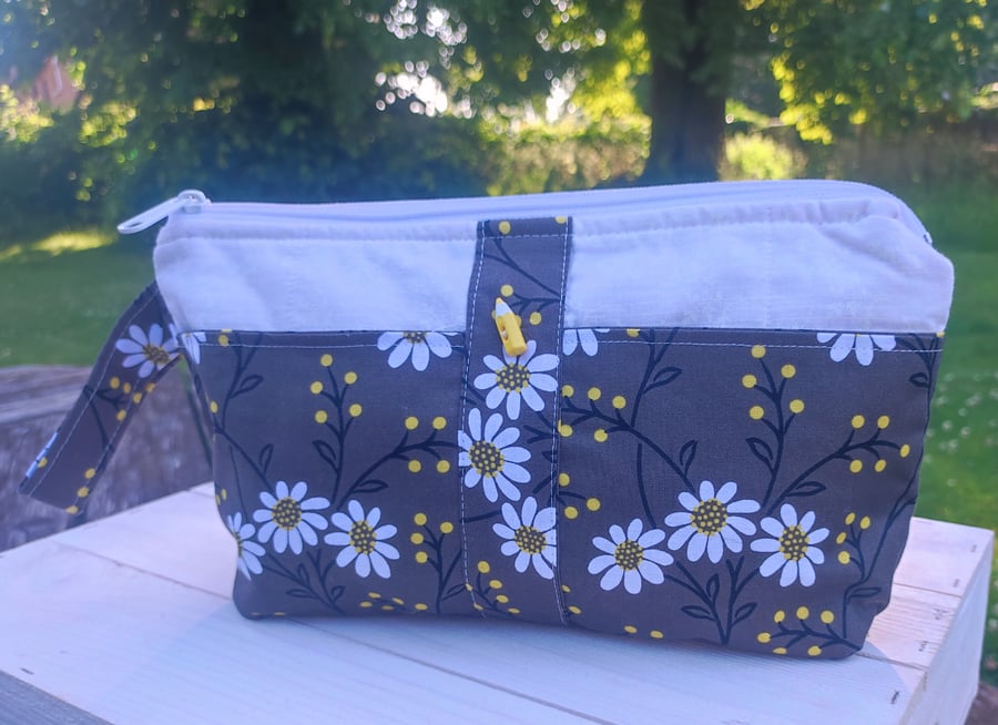 Cosmetic pouch  UK delivery free