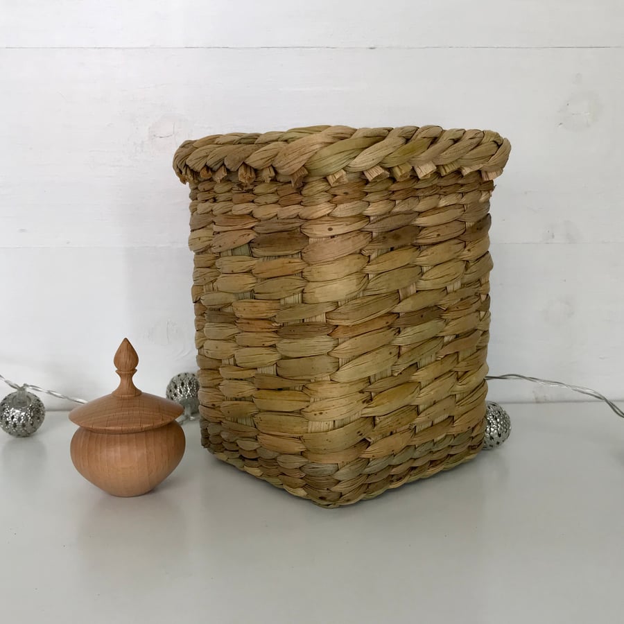 Rush Square Storage Basket - Handmade in Cornwall - 608