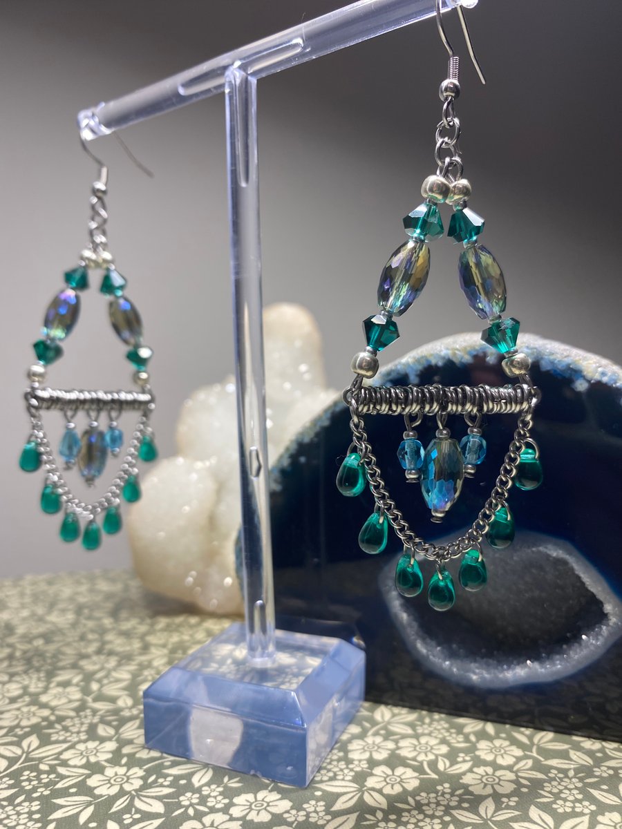 Amphitrite - triangle mermaid style earrings 